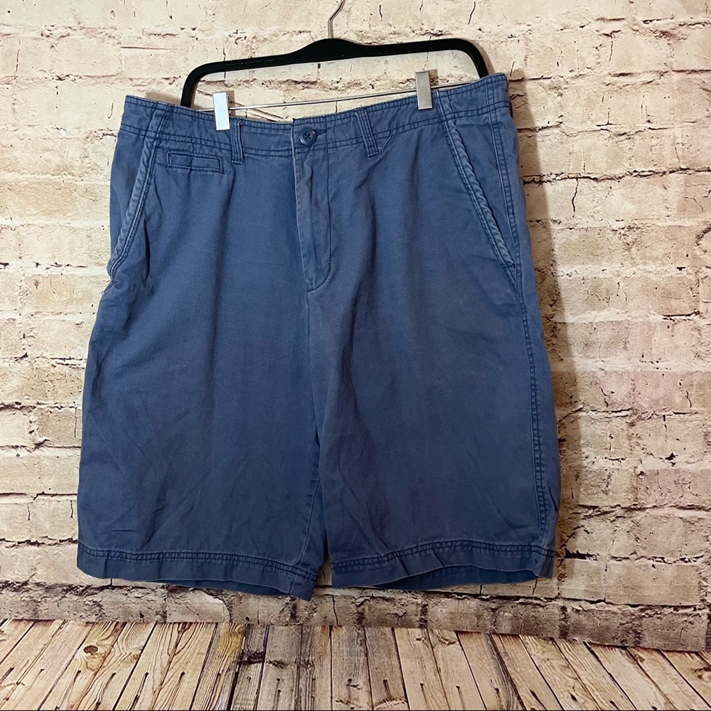 Men OP blue flat front shorts size 38